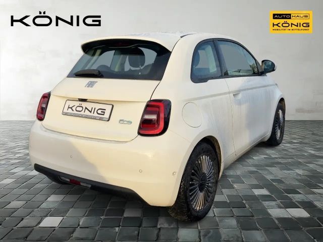 Fiat 500e Automatik, Carplay