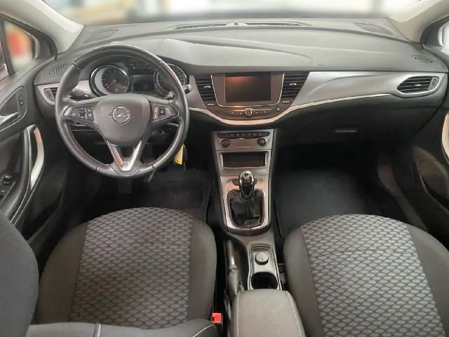 Opel Astra Business
