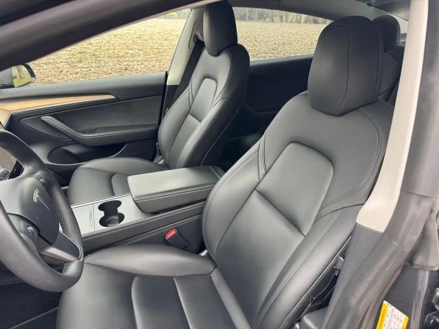 Tesla Model 3 Standard Range