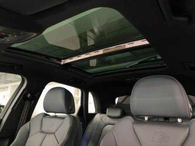 Audi Q3 45 e S tr. PDC LED NAVI VIRTUAL PANO