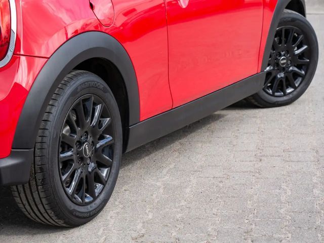 MINI Cooper PANO+NAVI+LED+KAMERA+KEYLESS+KLIMAAUT+