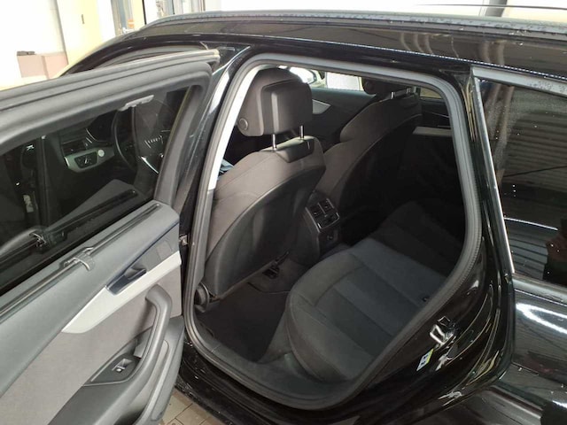 Audi A4 40 TDI Avant S-Tronic