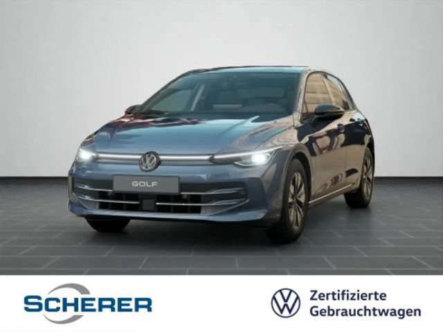 Volkswagen Golf 1.5 eTSI DSG Golf VIII IQ.Drive