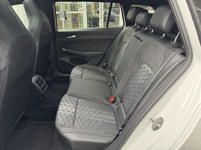 Volkswagen Golf 1.5 eTSI Golf VIII Variant