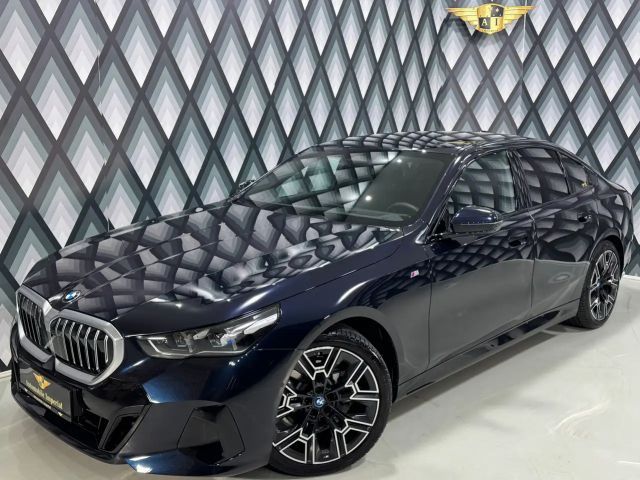 BMW 520 520d M-Sport Sedan xDrive