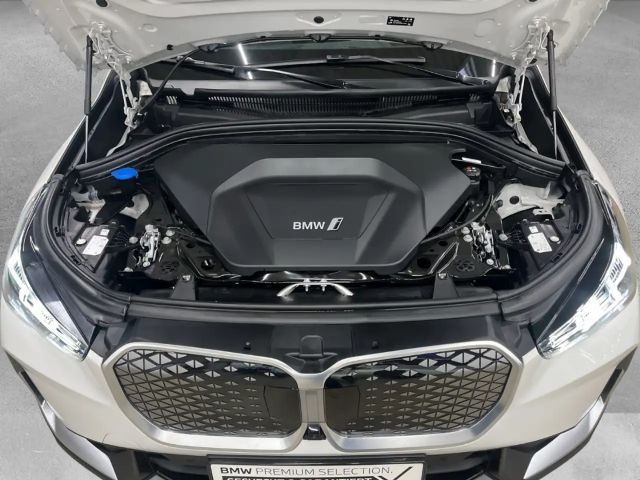 BMW iX1 xDrive30