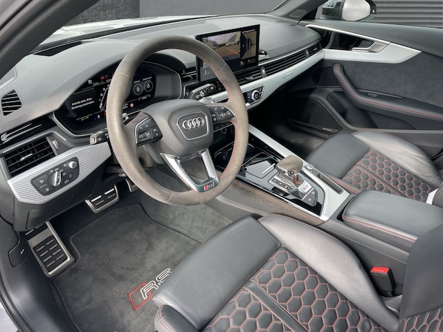 Audi RS4 Avant Quattro