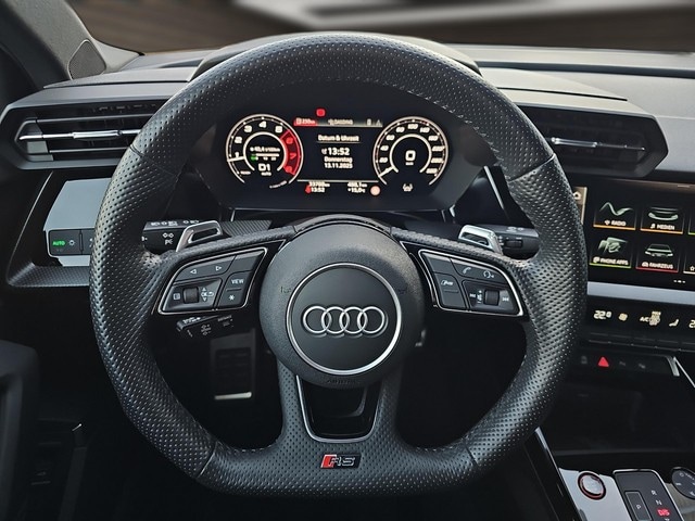 Audi RS3 Quattro S-Tronic Sedan