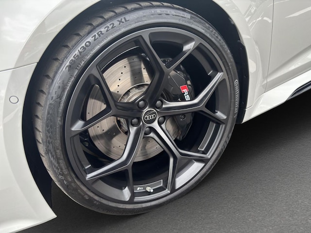 Audi A6 e-tron Avant Performance Quattro