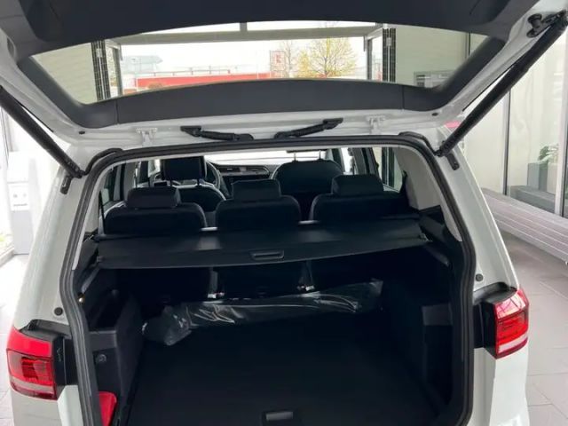 Volkswagen Touran IQ.Drive R-Line