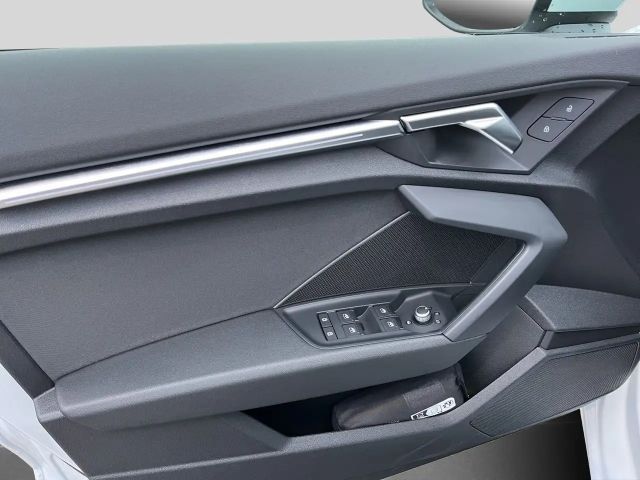 Audi A3 30 TFSI S-Tronic Sedan