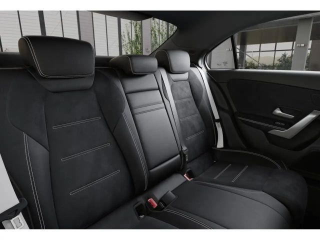 Mercedes-Benz A 200 AMG Line