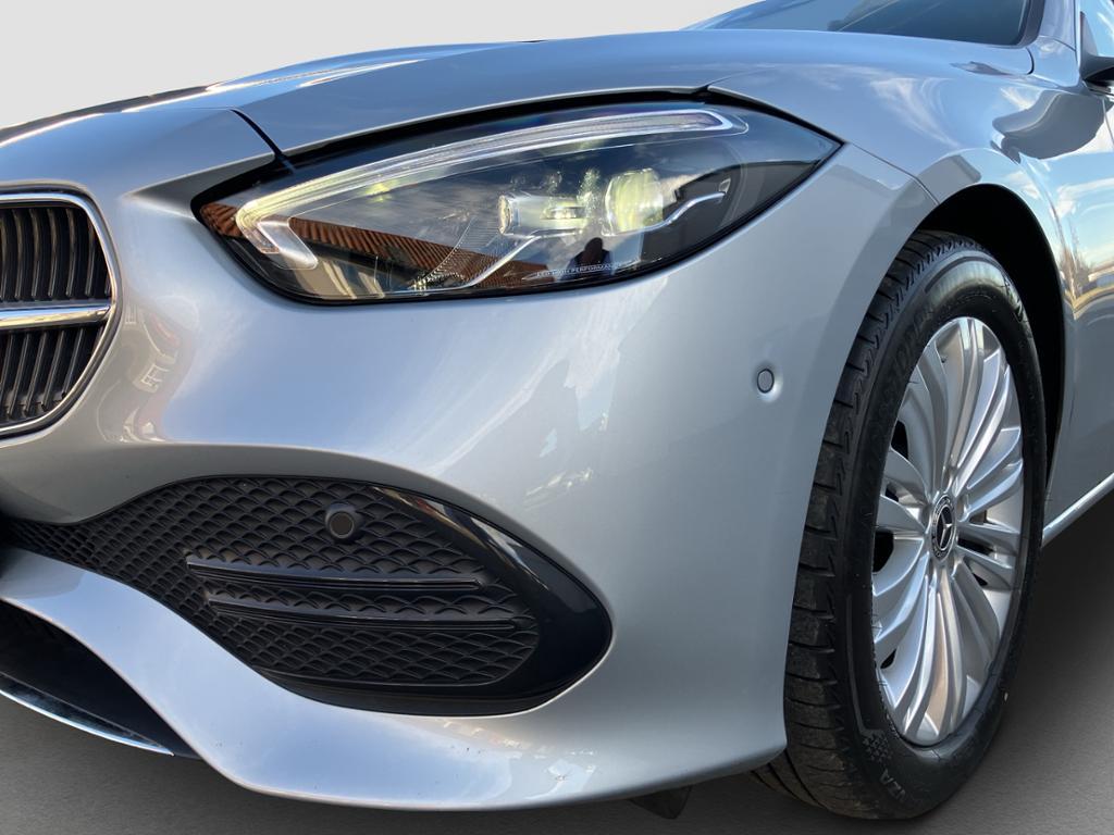 Mercedes-Benz C 200 AVANTGARDE Sedan