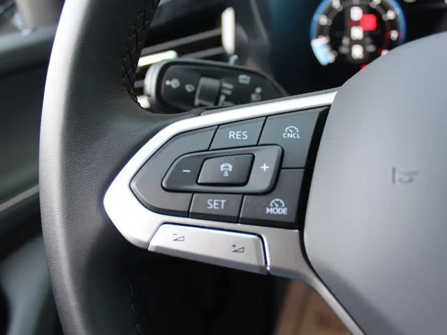 Volkswagen Passat ACT Business DSG Variant