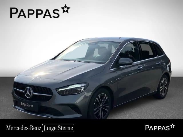 Mercedes-Benz B 180 Sedan