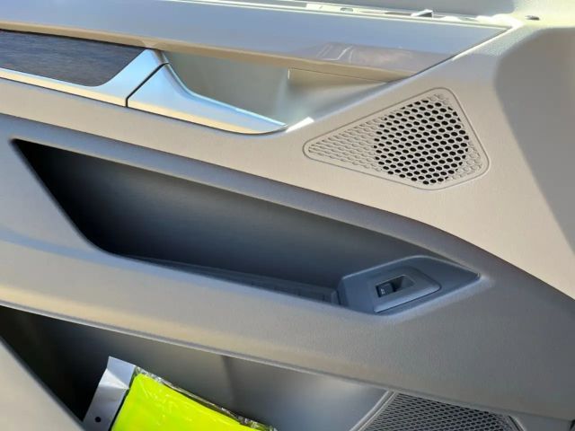 Volkswagen Multivan 2.0 TDI Lang Style T7