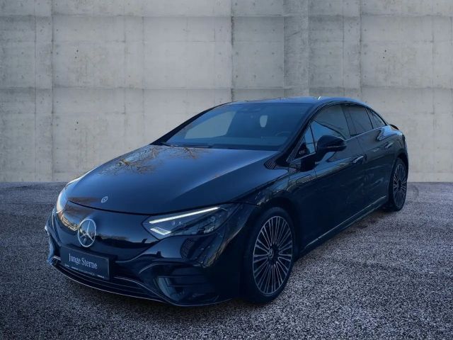 Mercedes-Benz EQE 350 4MATIC AMG Line Sedan