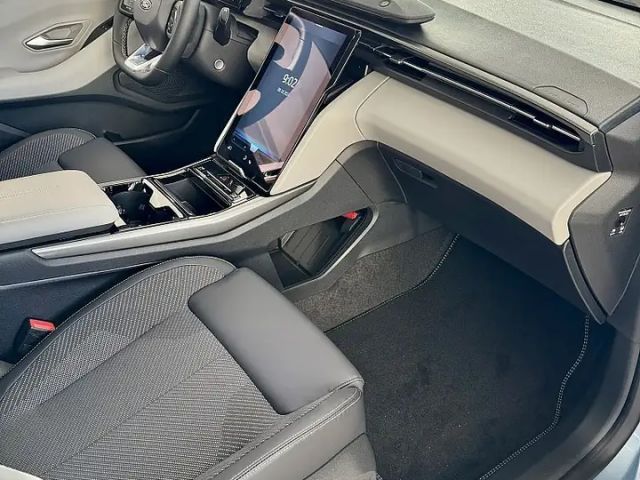 Ford Explorer EV RWD