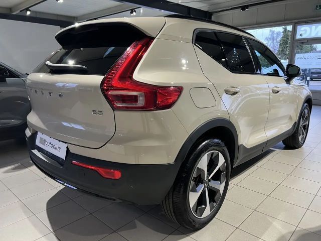 Volvo XC40 Dark Plus