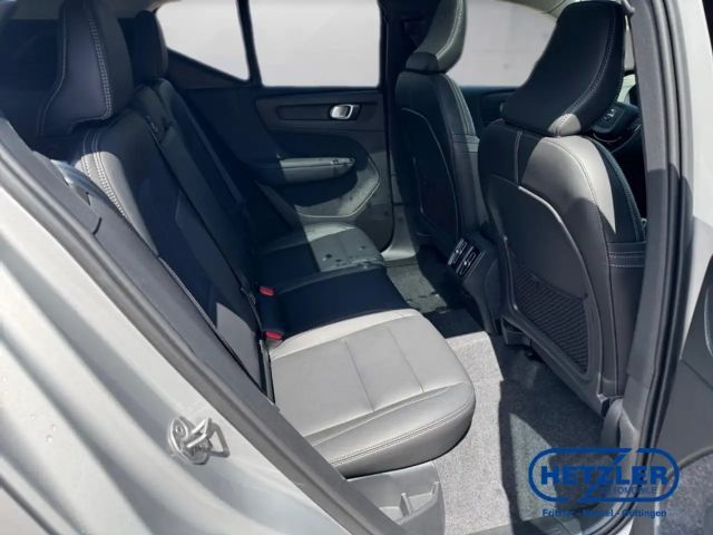 Volvo XC40 Dark Plus