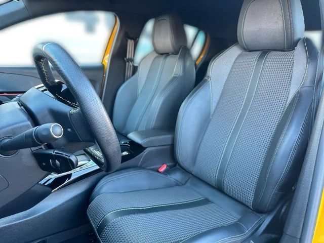 Peugeot E-208 EAT8 GT-Line