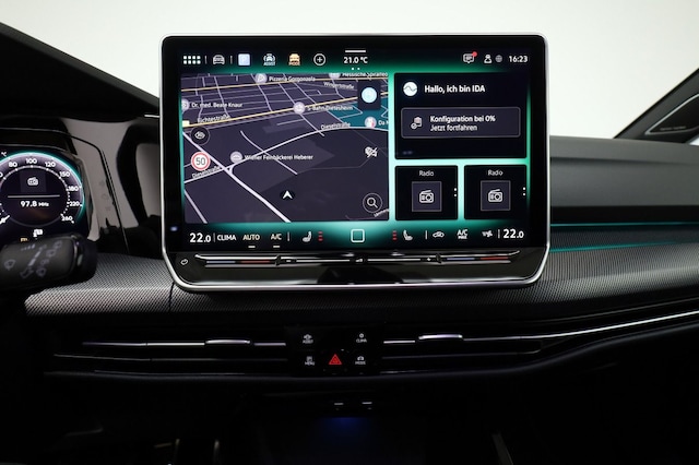 Volkswagen Golf DSG R-Line