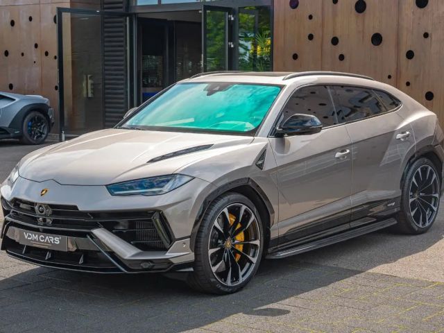 Lamborghini Urus S