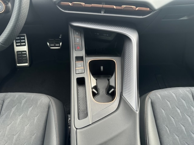 Cupra Terramar 1.5 e-Hybrid