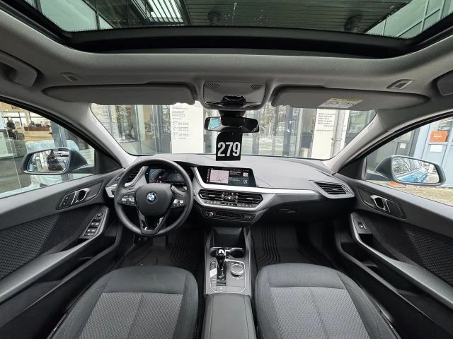 BMW 118 118i Advantage pakket Sedan