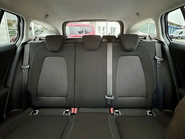 Ford Focus Cool & Connect