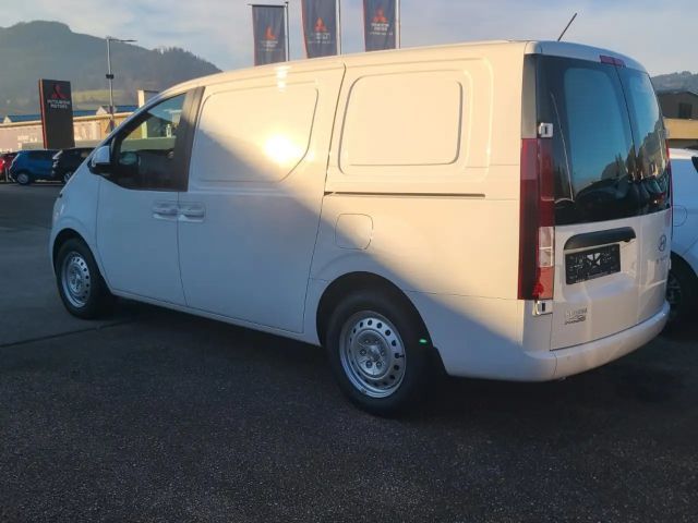 Hyundai Staria Van HEV Kastenwagen 1.6 T-GDi HEV l5hv1-P3