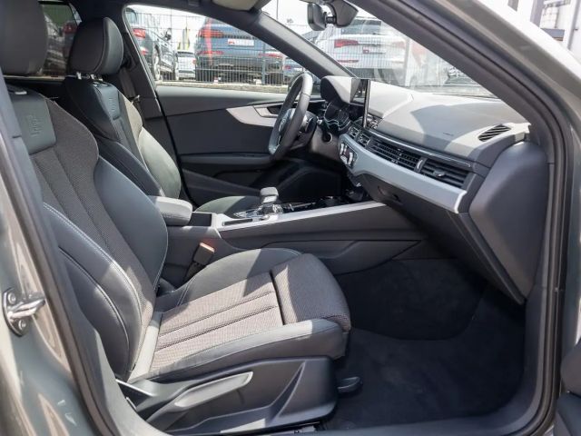 Audi A4 35 TFSI Avant S-Line