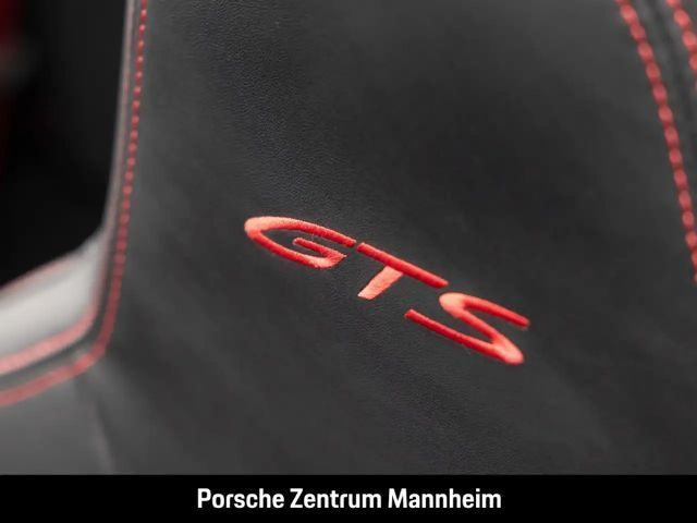 Porsche 992 4 Coupé GTS Targa