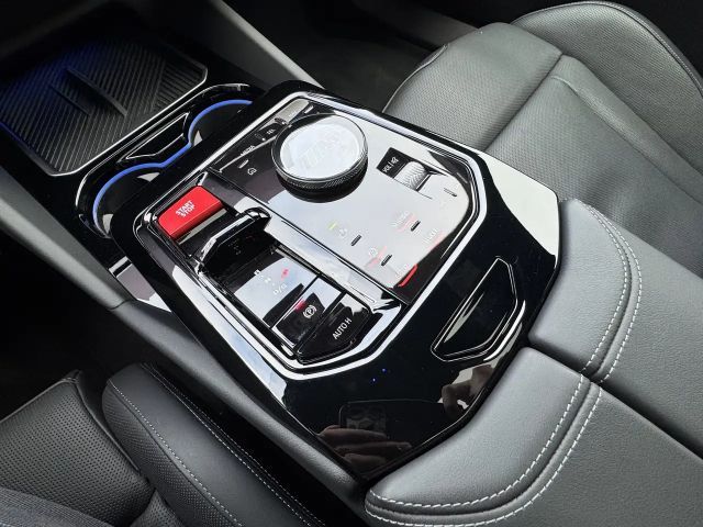 BMW M5 Touring  PANO AHK B&W DA-Prof 360° 0,5%