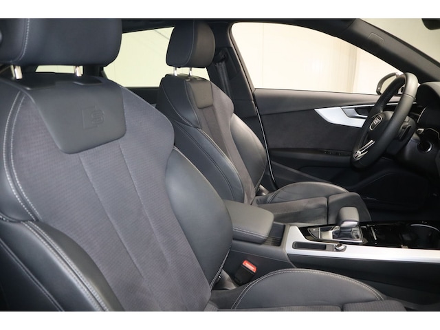 Audi A4 40 TFSI Avant S-Line S-Tronic