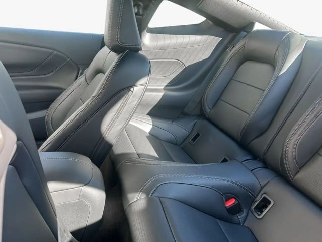 Ford Mustang Fastback GT 5.0 V8