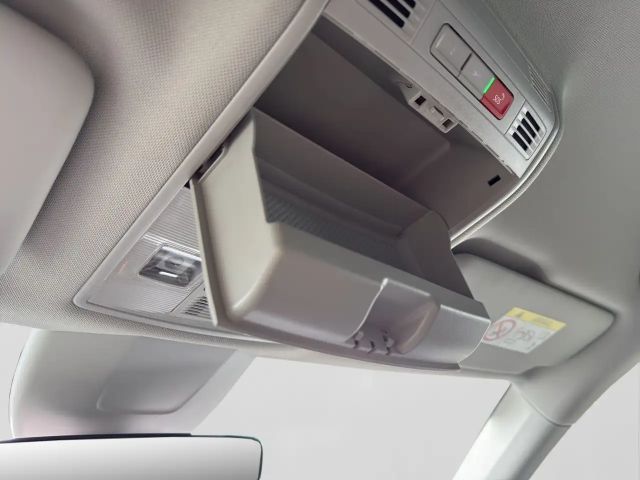 Skoda Superb Ambition Combi iV