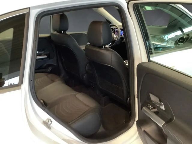 Mercedes-Benz B 200 Progressive