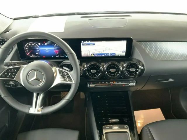 Mercedes-Benz GLA 180 Leder el.Heck KAM PDC SpurH Navi AUT