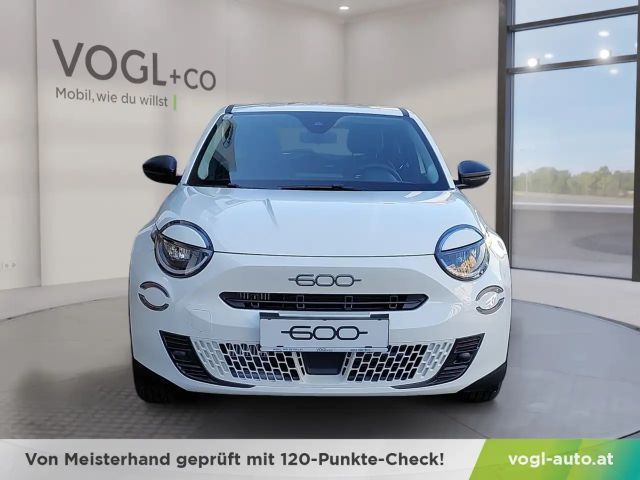 Fiat 600e Hybrid POP 110