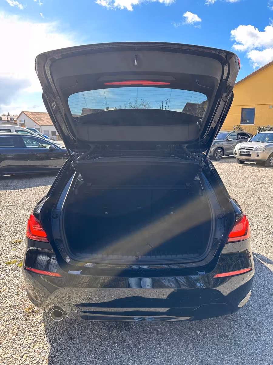 BMW 118 118i Advantage pakket Sedan