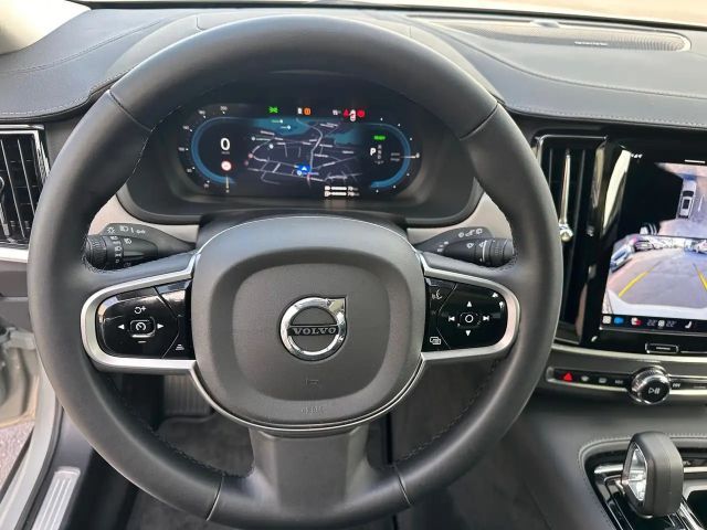 Volvo V90 AWD Plus T6
