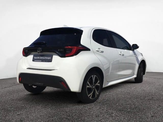 Toyota Yaris Hybride Team D