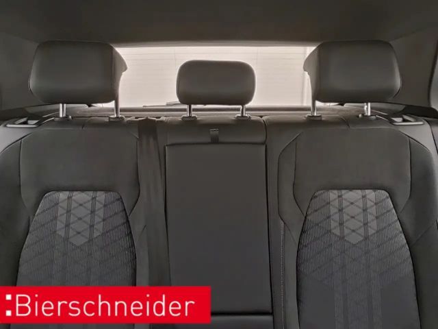 Volkswagen Golf 1.5 eTSI DSG R-Line Style