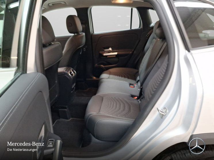 Mercedes-Benz GLA 180 Progressive