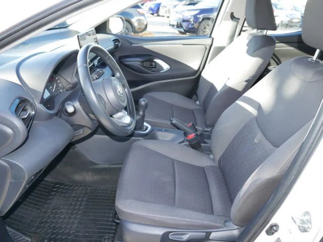 Toyota Yaris 1.0 VVT-i Comfort Hatchback