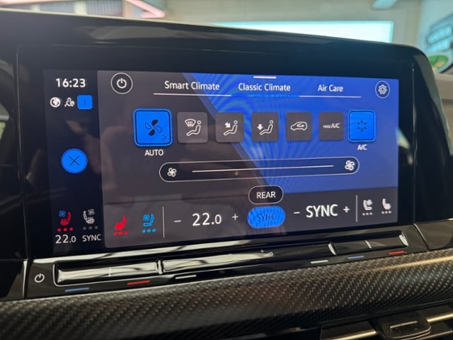 Volkswagen Golf Performance 2,0 l TSI+Kamera+ACC LED Matrix+