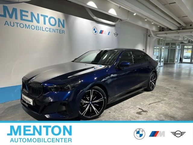 BMW 530 530e M-Sport Sedan xDrive