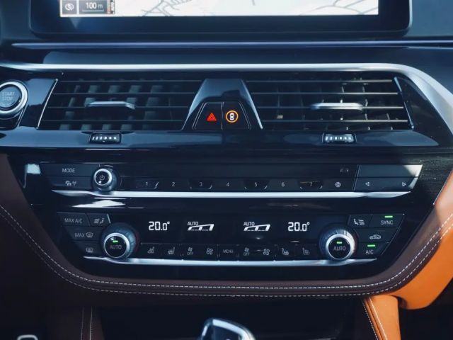 BMW 530 530d M-Sport Touring xDrive