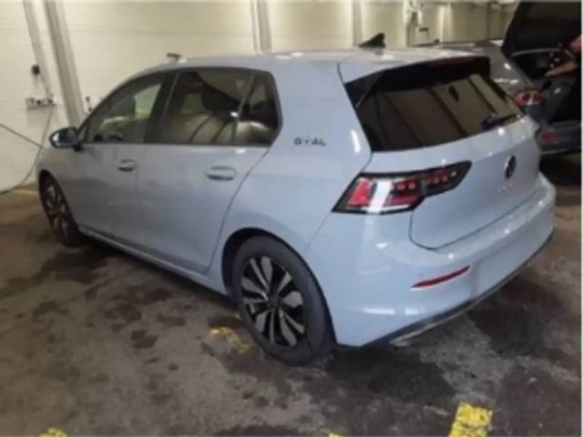 Volkswagen Golf 1.5 eTSI DSG Golf VIII IQ.Drive